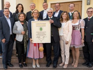 Wappenverleihung an die Marktgemeinde Hohenruppersdorf durch LH Mikl Leitner